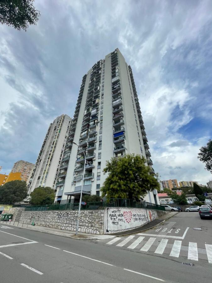 Apartment With Amazing City View Rijeka Exteriör bild